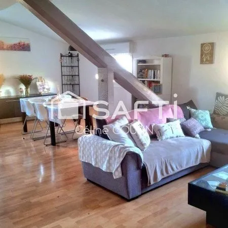 Loft 3 pièces 85 m²
