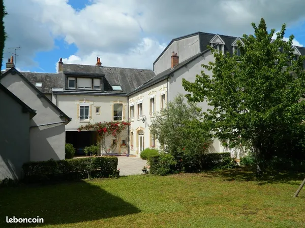 Maison 8 pièces 266 m²