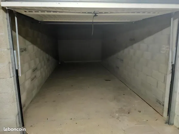 Garage/box 25 m² Montbeliard