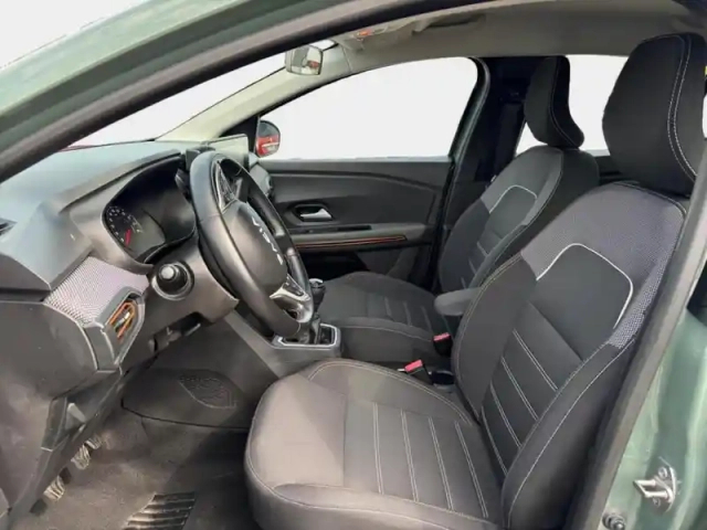 Dacia Sandero 1.0 tce 90ch stepway expression — photo 29