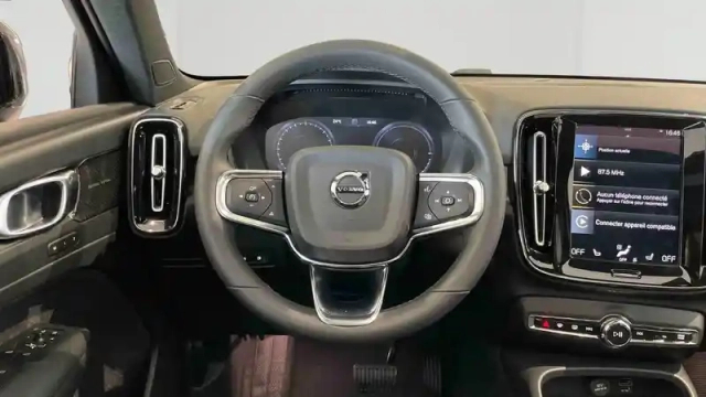 Volvo Xc40 t4 recharge 129+82 ch dct7 — photo 43