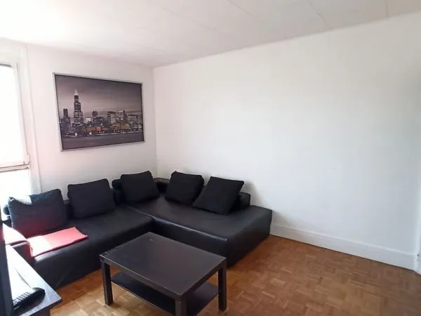 Coloc 3 chambres lit double + salon tout confort pour étudiants