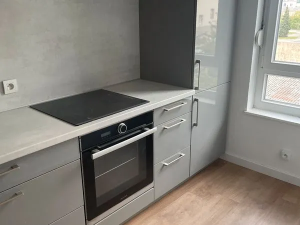 T2 rénové 44 m² - Merlebach - Cuisine équipée - Garage possible