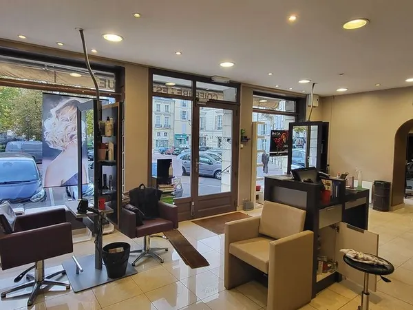 Local commercial 175 m² VERSAILLES