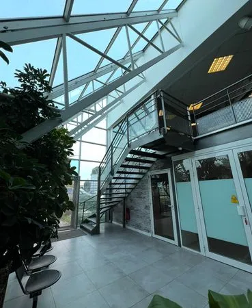 Bureaux à louer à Avignon Courtine - De 15 à 200 m² - Tout inclus