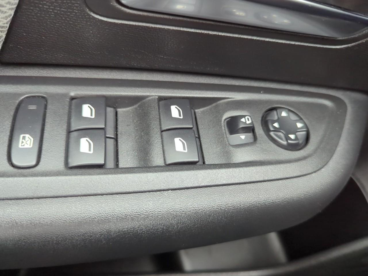 Citroën C4 puretech 130 bvm6 plus — photo 21