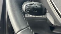 Peugeot 2008 1.2 PureTech 130ch S&S Allure Pack EAT8 — photo 17