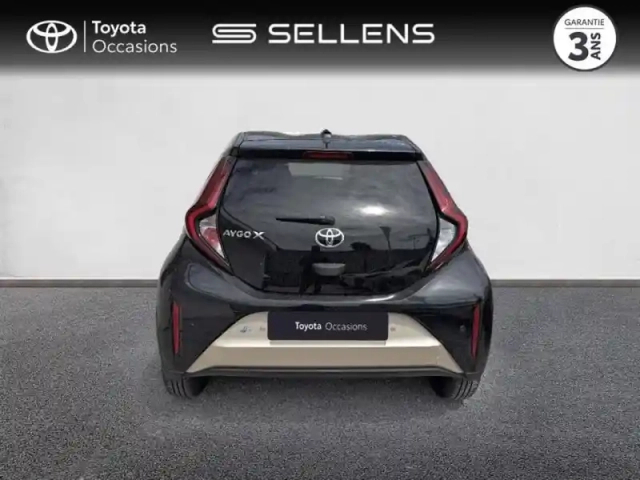 Toyota Aygo x 1.0 vvt-i 72ch design s-cvt my24 — photo 4