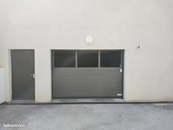 Location Garage 18,5m²