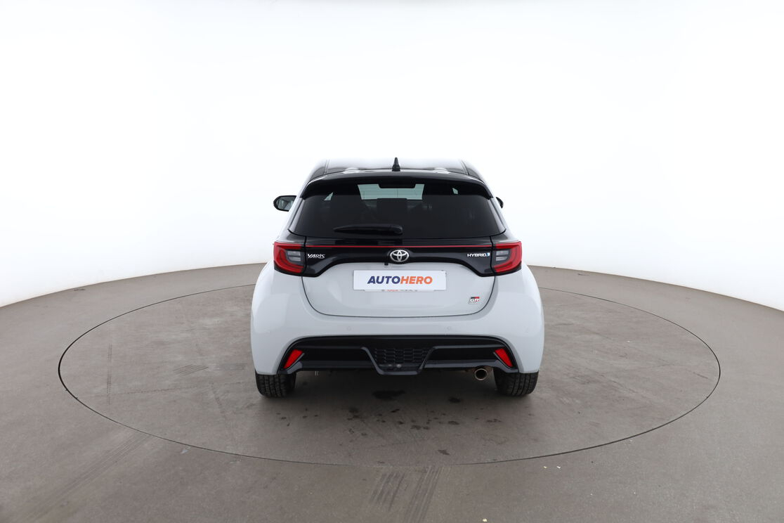 Toyota Yaris 1.5 Hybrid GR Sport — photo 4