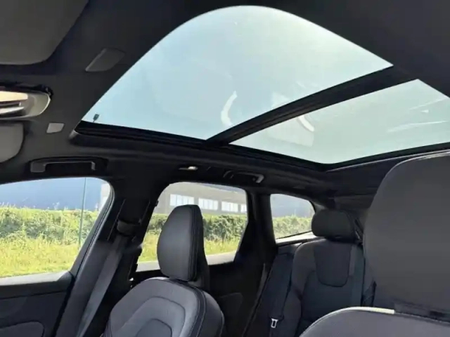 Volvo Xc60 t6 hybride rechargeable 253 + 145ch plus style dark geartronic 8 awd — photo 10
