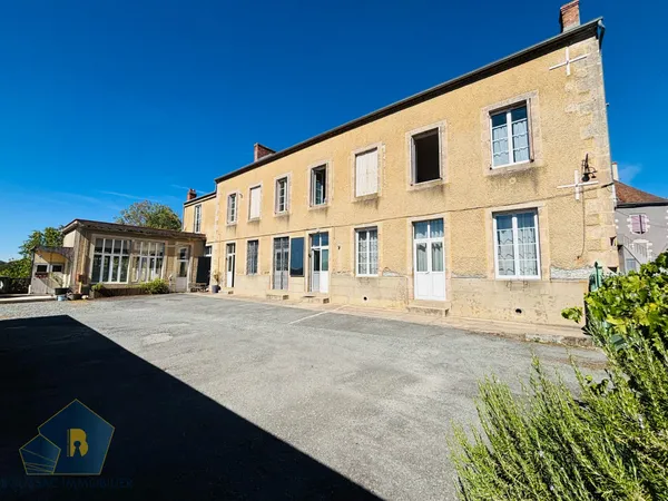 IMMEUBLE DE RAPPORT 4 APPARTEMENTS AU CALME