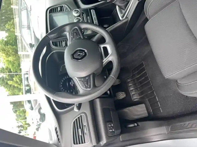 Renault Megane mégane iv berline blue dci 115 - 20 — photo 33
