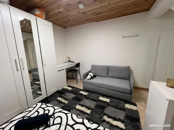 Studio indépendant meublé 17 m² - Proche Métro Mermoz - 565 CC
