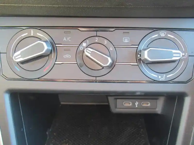 Volkswagen Polo 1.0 tsi 95 s&amp;s bvm5 — photo 20