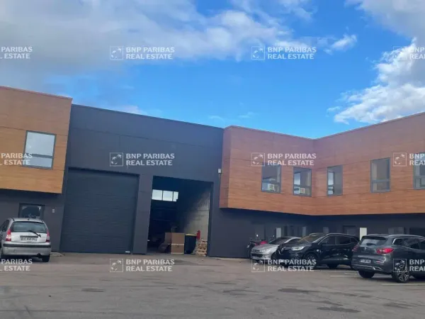 Vente Local d'activités Aubergenville 78410