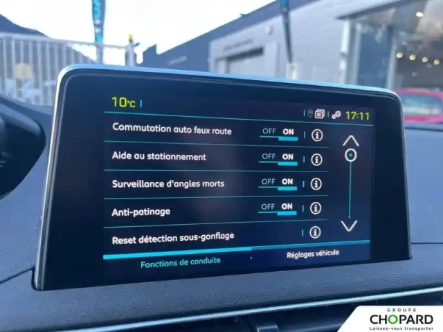 Peugeot 3008 hybrid4 300 e-eat8 — photo 20