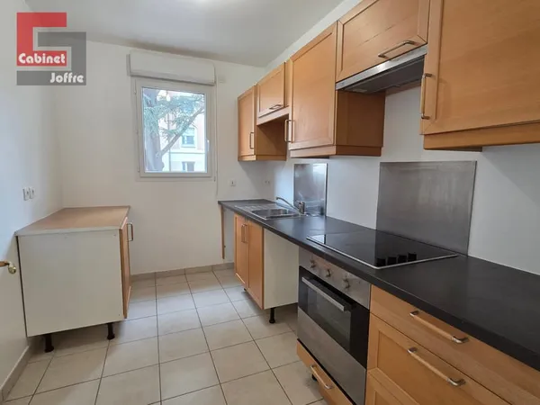 PROCHE GARE - RESIDENCE - APPARTEMENT 3 PIECES