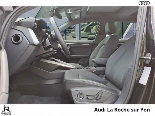 Audi A3 sportback 40 tfsie 204 s tronic 6 — photo 3