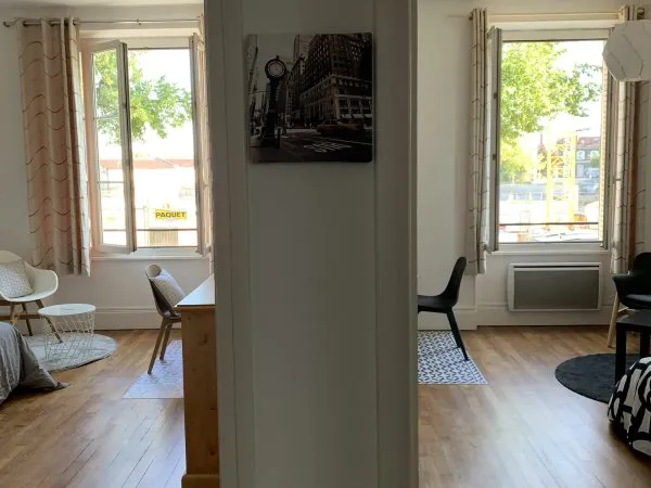 Loue chambre en colocation dans appartement