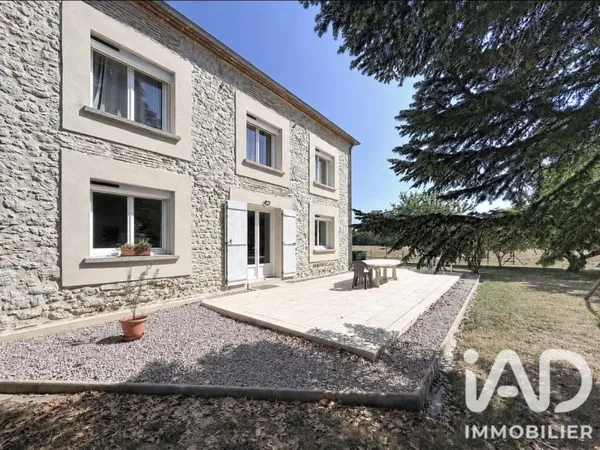 Maison 6 pièces 185 m²