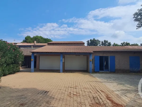 Maison 3 pièces 196 m²