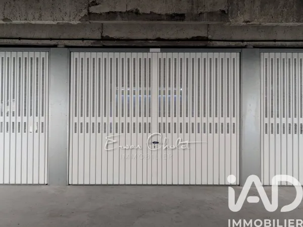 Parking 14 m²