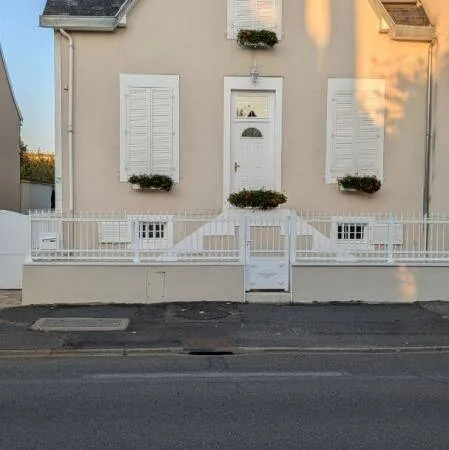 Maison 8 pièces 311 m²