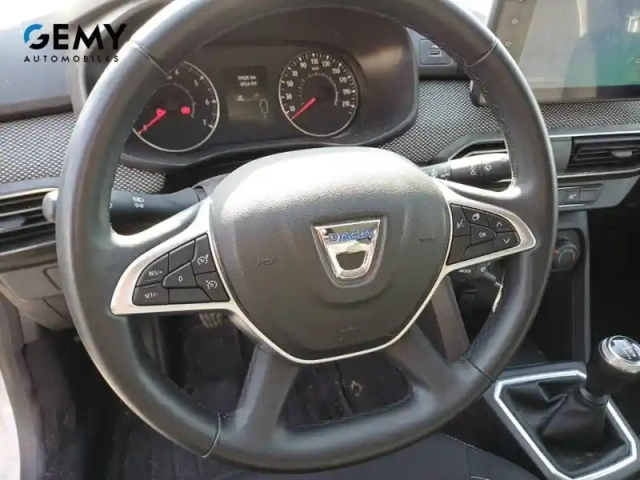 Dacia Sandero sce 65 - 22 — photo 28
