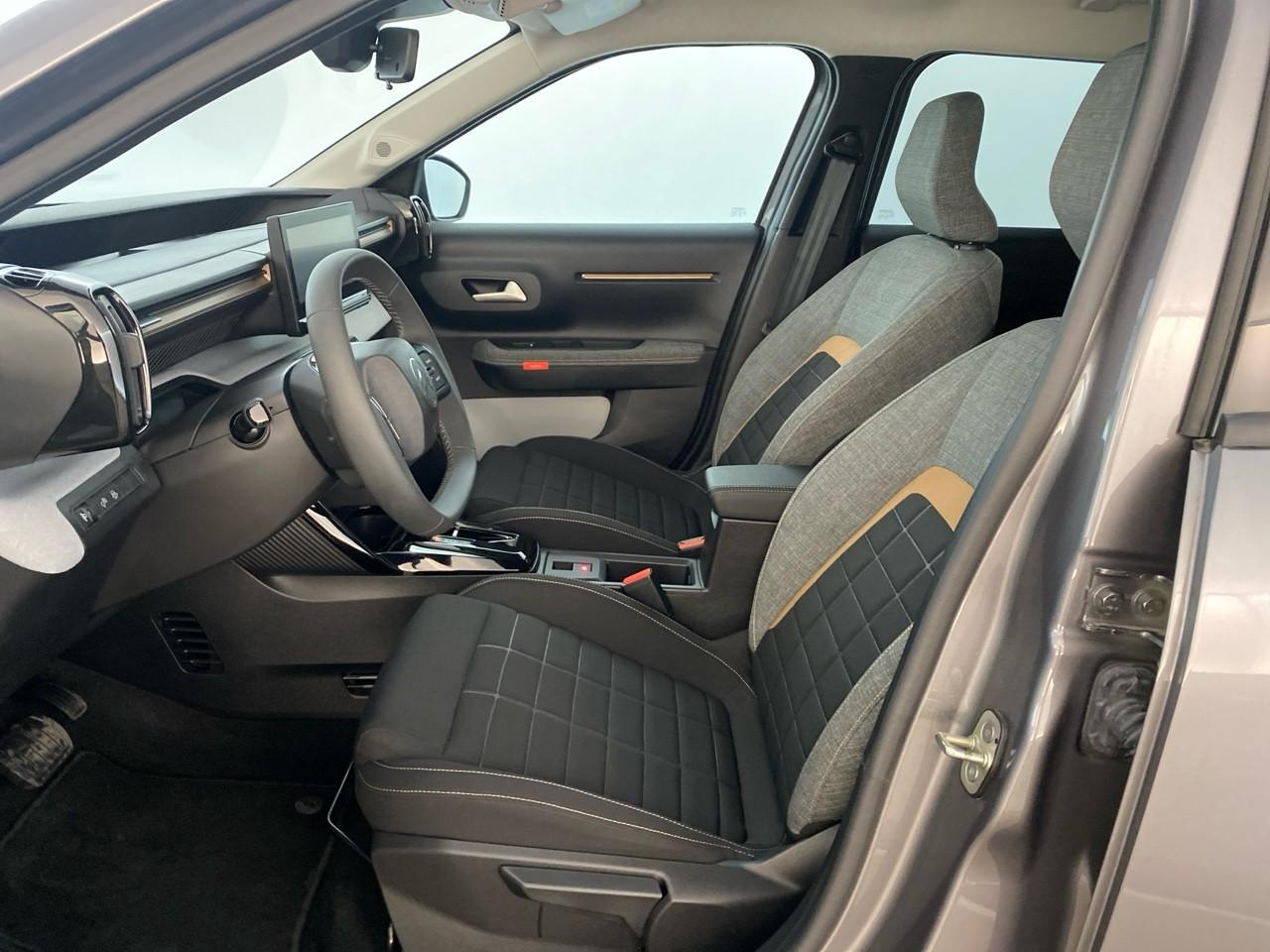 Citroën C3 Aircross hybride 145 ch aut plus — photo 9
