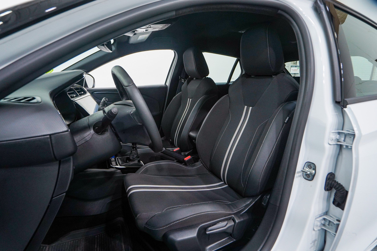 Opel Corsa — photo 12