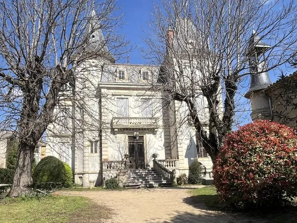 Maison de caractère