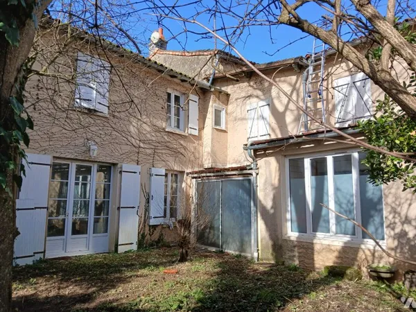 Maison 14 pièces 276 m²