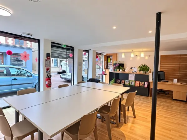 Immeuble au centre-ville de Sezanne !