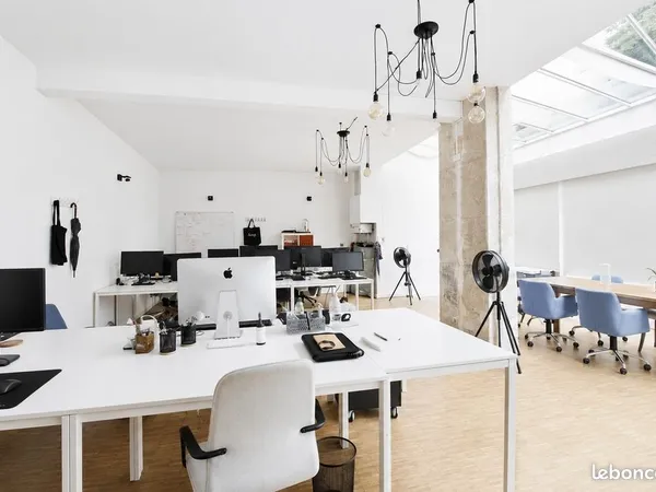 Bureaux 150 m²
