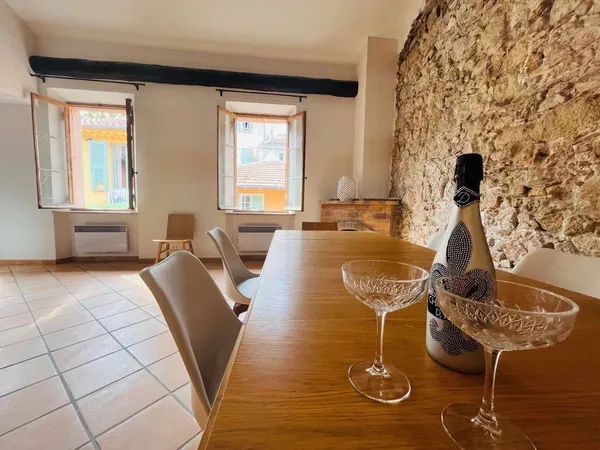 Appartement 3 pièces 101 m²