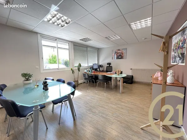 Bureaux 200 m² Albi