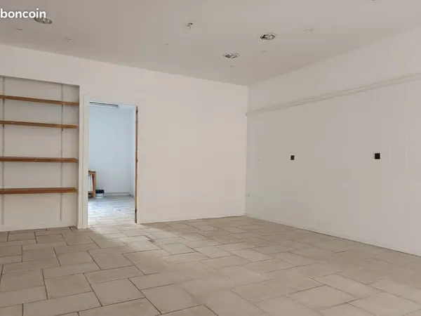 Local 56m2 a vendre sur Lons le Saunier