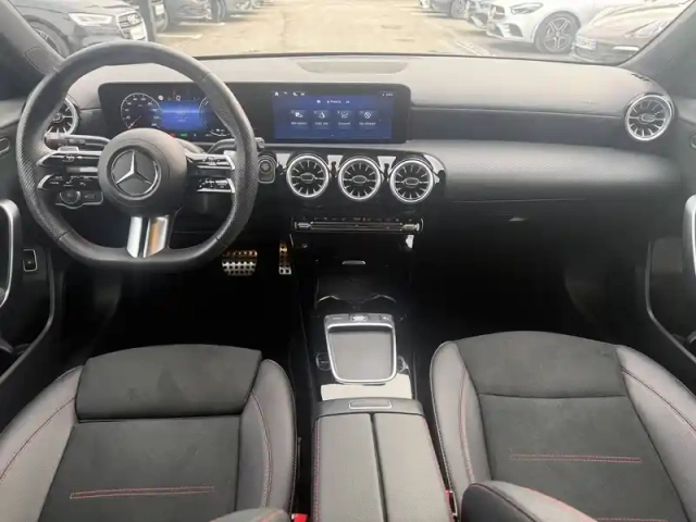 Mercedes Classe A 250 e hybrid eq amg line — photo 1