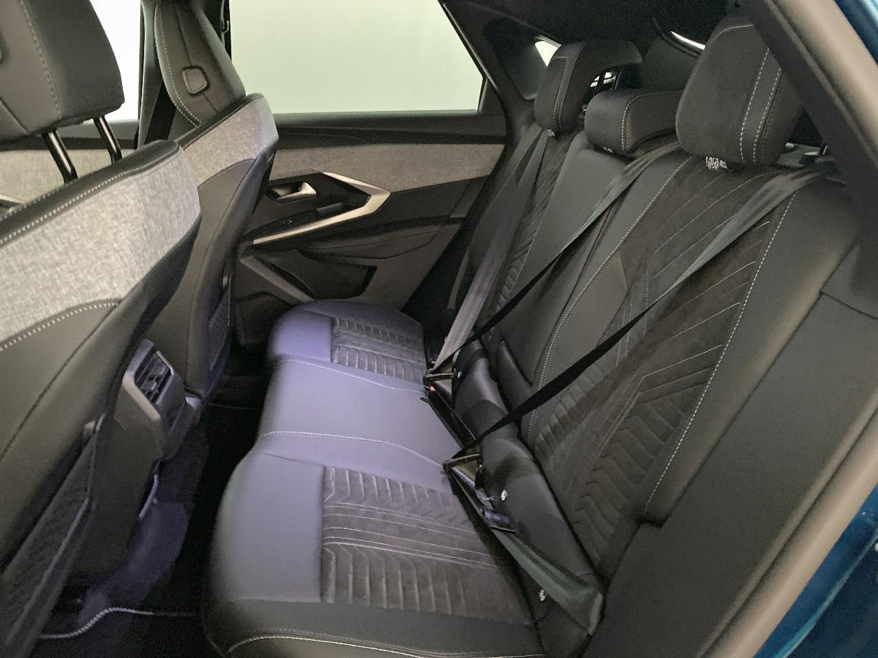 Peugeot 3008 hybrid 145 e-dcs6 gt — photo 10