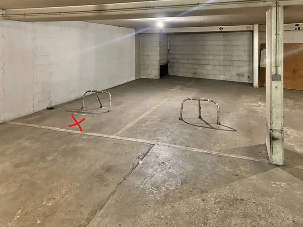 Parking 16 m²