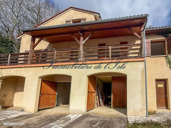 Immeuble 248 m²