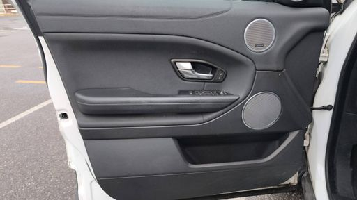 Land Rover Range Rover Evoque 2.0 TD4 150 4WD BVA - SE – 2015 – 153956 km – Diesel – Boîte Automatique — photo 18
