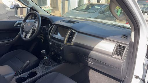 Ford Ranger Super Cab 2.0 EcoBlue 170 - Xlt – 2021 – 32616 km – Diesel – Boîte Manuelle — photo 14