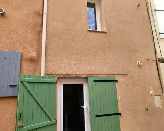 Investissement locatif-Maison de village meublée - Les Mées (04190)