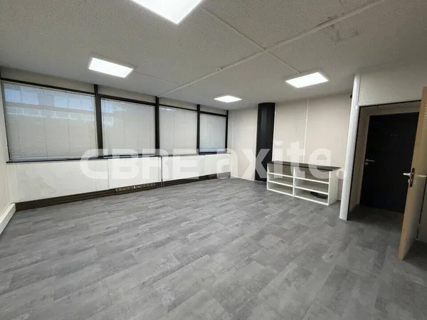 Bureaux 122 m²