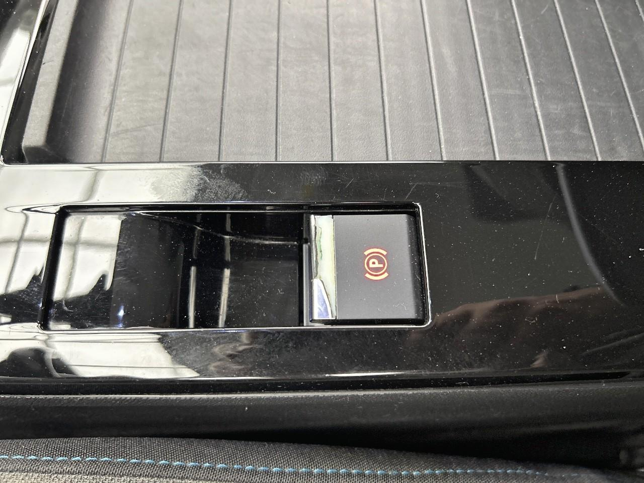 Citroën C4 puretech 130 s&s eat8 feel pack — photo 25