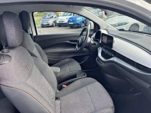 Fiat 500 e 95ch icône berline 23.8 kwh — photo 10
