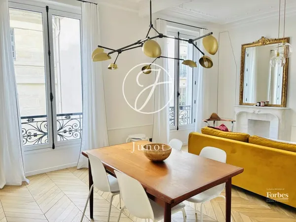 Paris 6e - BOULEVARD SAINT-GERMAIN / CLUNY / LA SORBONNE - Appartement meublé à louer - 3 pièces - 7