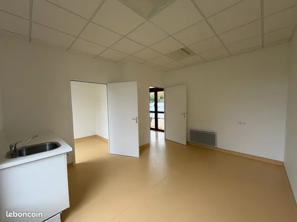 À LOUER - Local commercial 35 m² à Fontaine-le-Comte